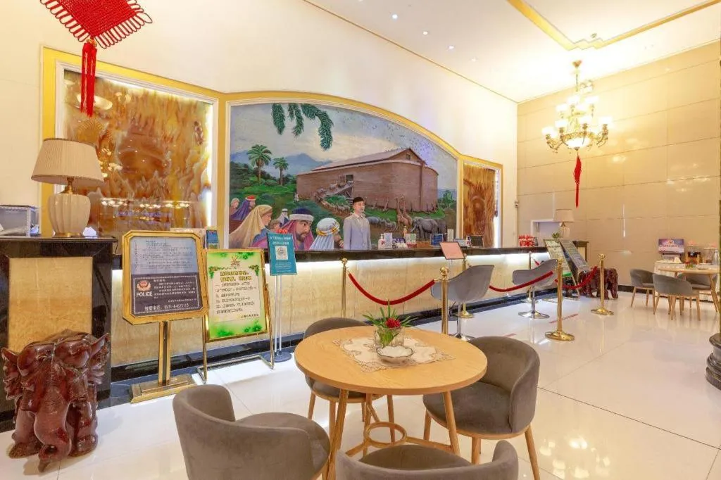 Kunming Noah's Ark Hotel