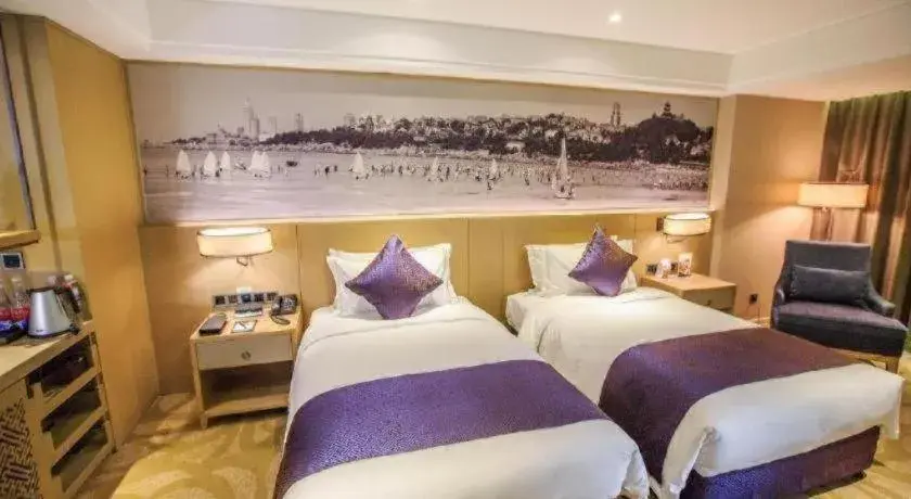 Bed in Sky World Hotel Qingdao Bed in Sky World Hotel Qingdao