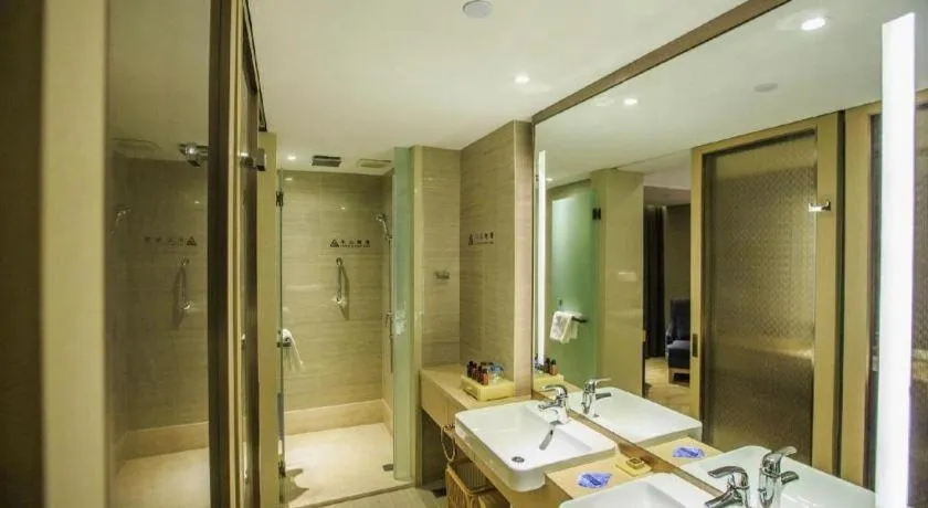 Sky World Hotel Qingdao