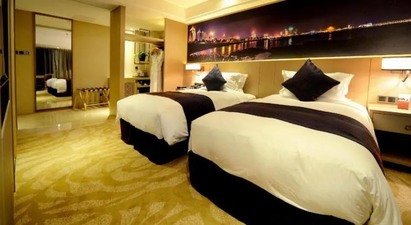 Bed in Sky World Hotel Qingdao