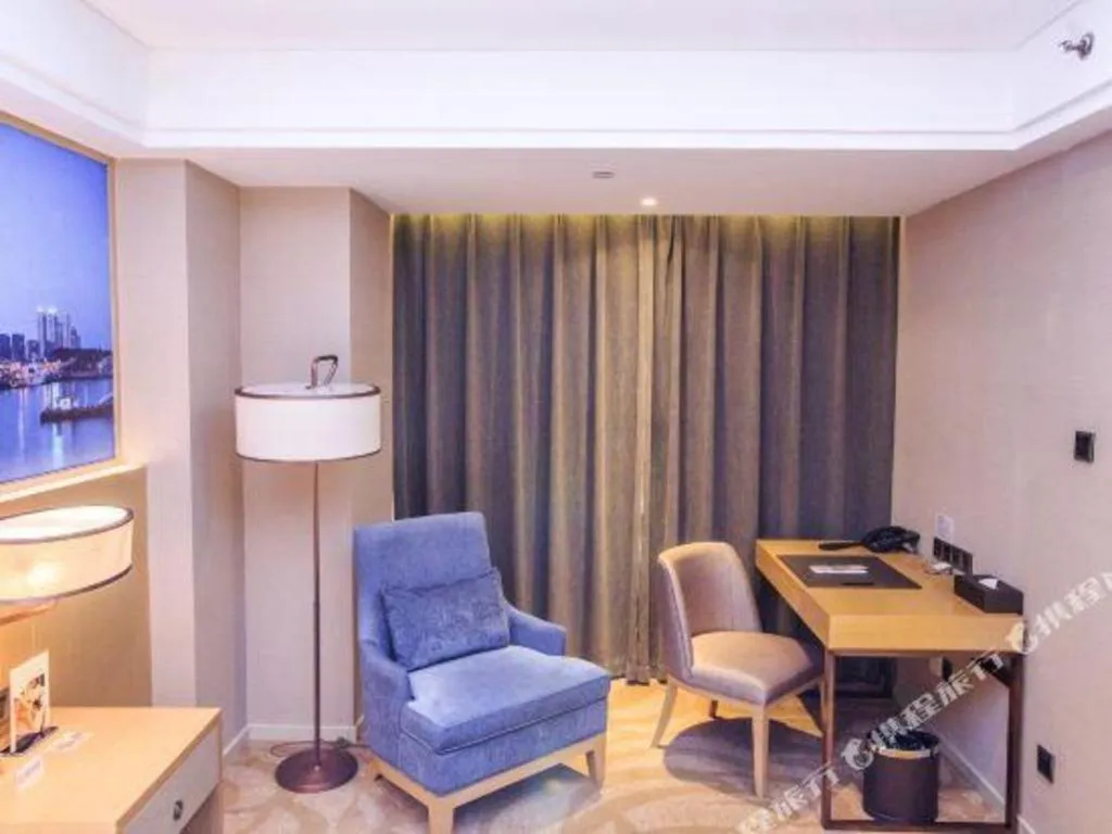 Sky World Hotel Qingdao