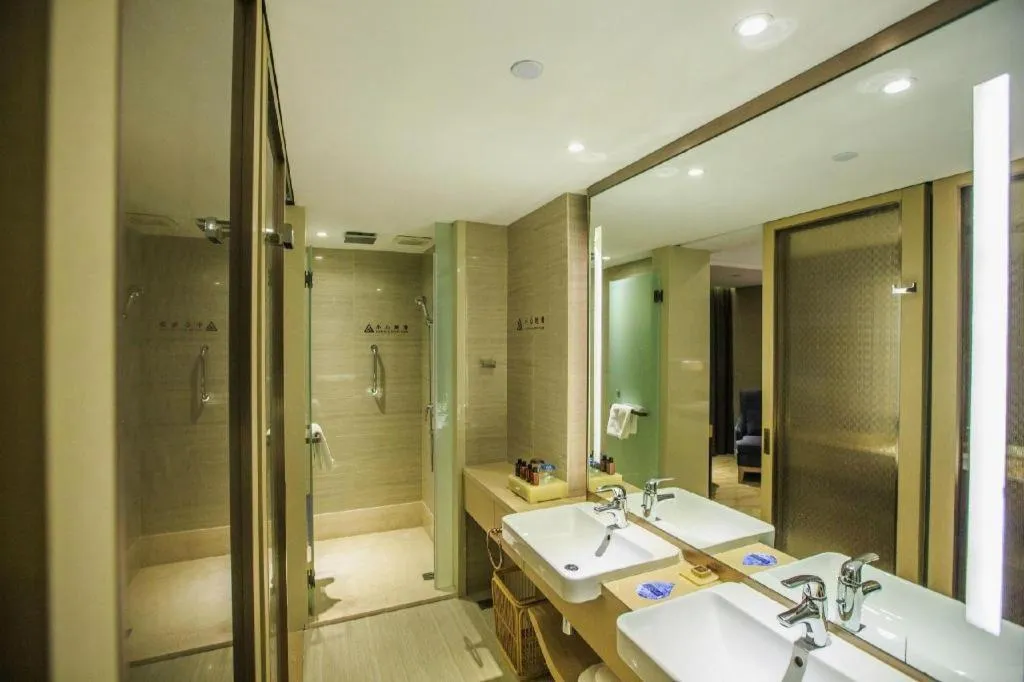 Sky World Hotel Qingdao