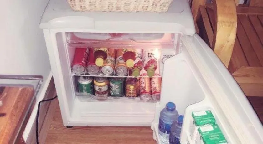 khach san phuong dong