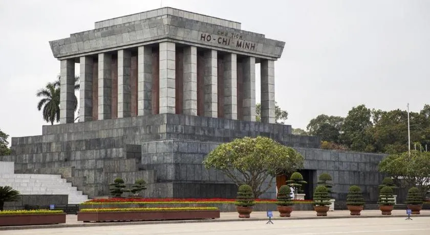 khach san phuong dong