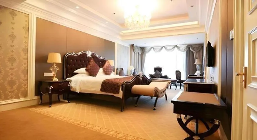 Bed in Country Garden Phoenix Hotel Shenyang