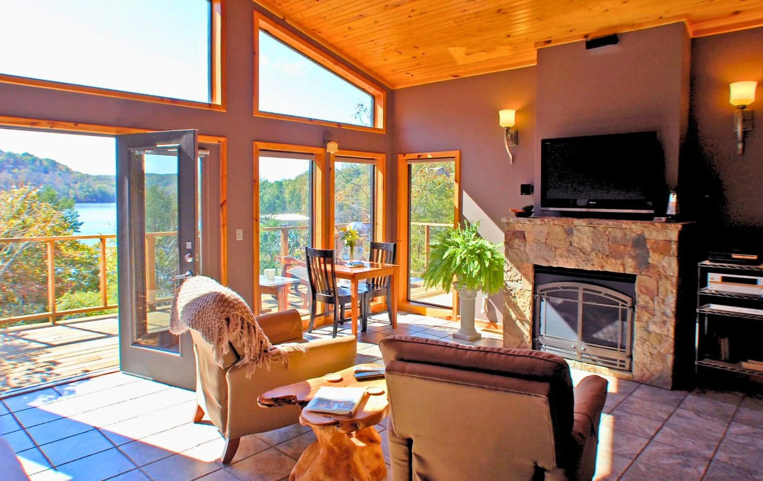 Natural landscape in Beaver Lakefront Cabins - Couples Only Getaways