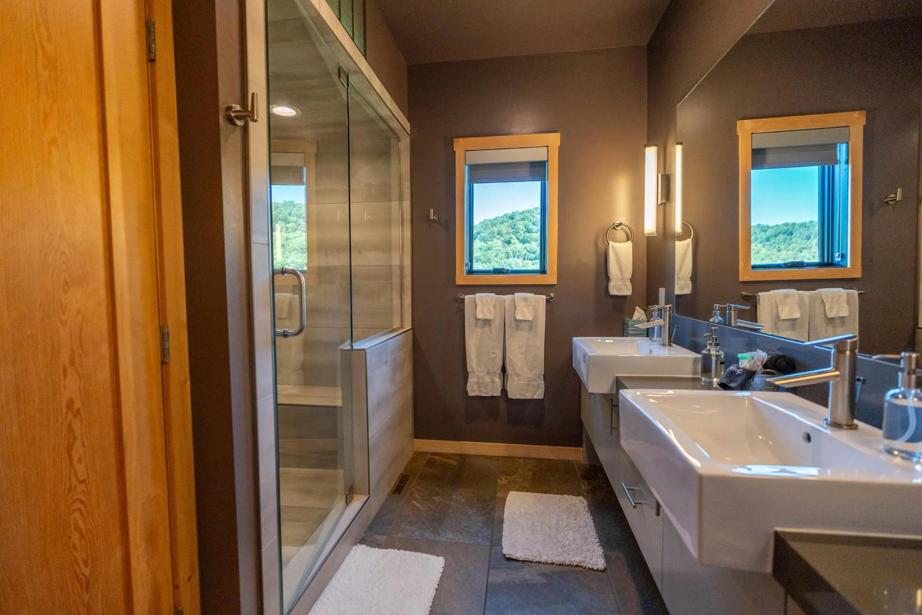 Shower in Beaver Lakefront Cabins - Couples Only Getaways
