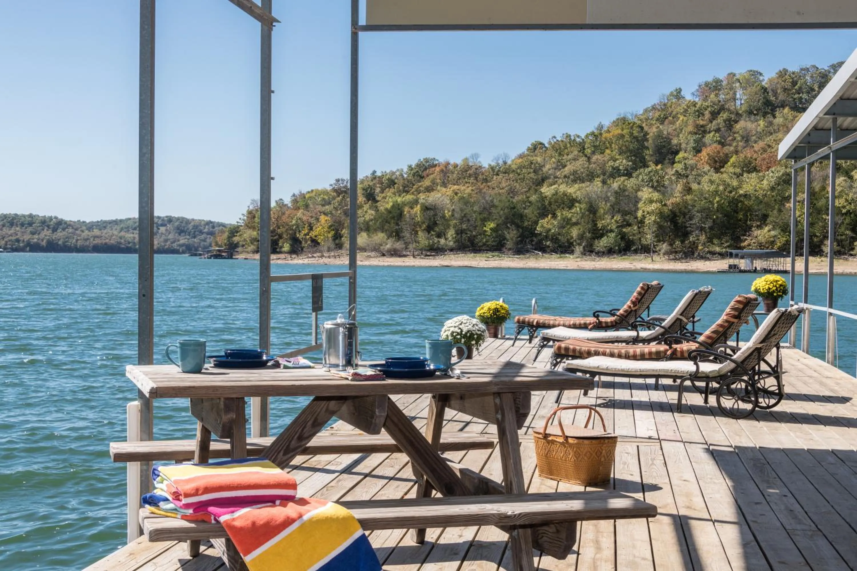 Natural landscape in Beaver Lakefront Cabins - Couples Only Getaways