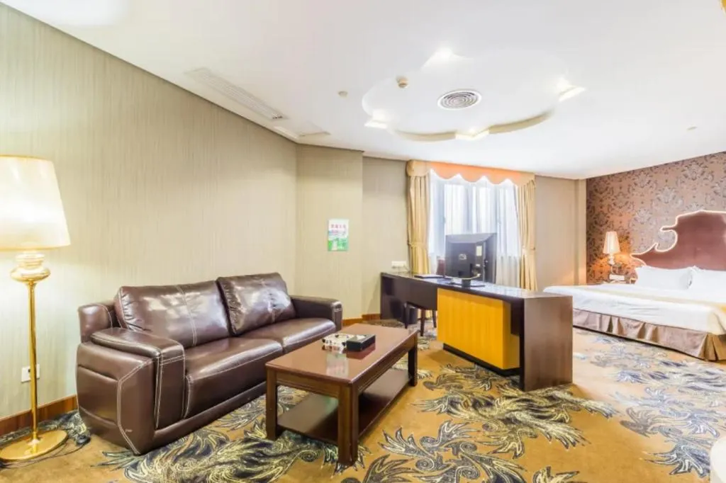 Bed in Foshan Nanhai Huifeng Holiday Hotel