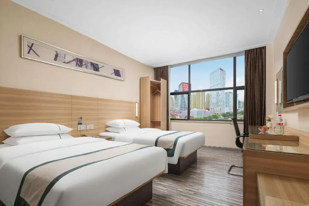 Bed in City Comfort Inn Liuzhou Chengzhong Wanda Plaza