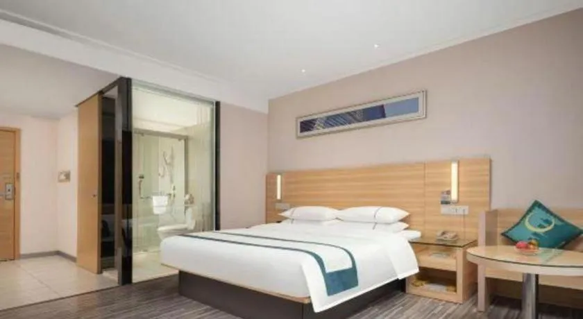 Bed in City Comfort Inn Liuzhou Chengzhong Wanda Plaza