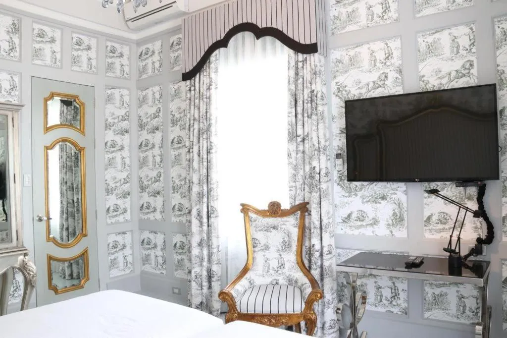 Bed in Kamiseta Hotel