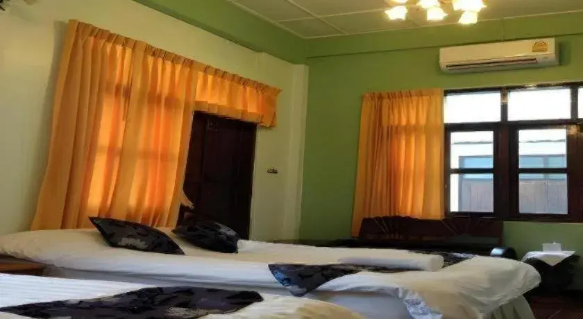 Bed in Baan Napak Bed in Baan Napak