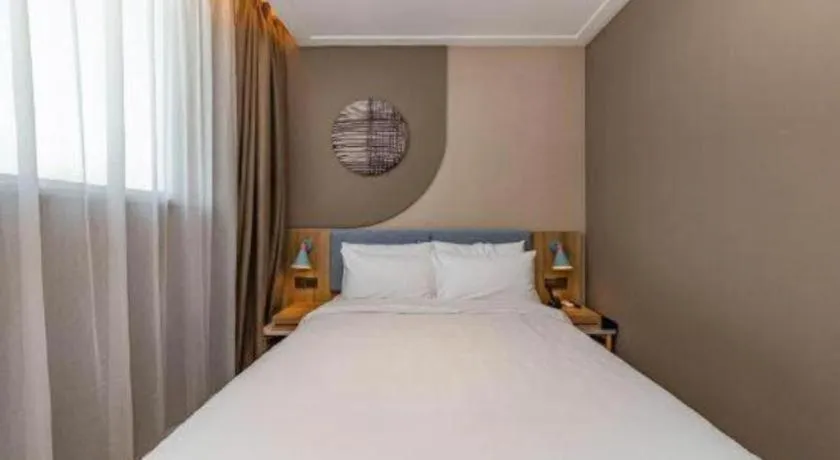 Bed in Home Inn Neo Shanghai Railway Station