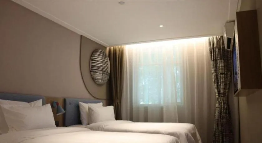 Bed in Home Inn Neo Shanghai Railway Station