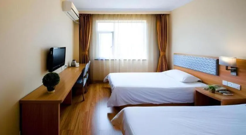 Bed in Home Inn Neo Shanghai Railway Station