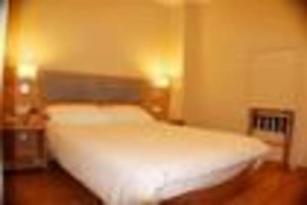 Bed in Home Inn Neo Shanghai Railway Station