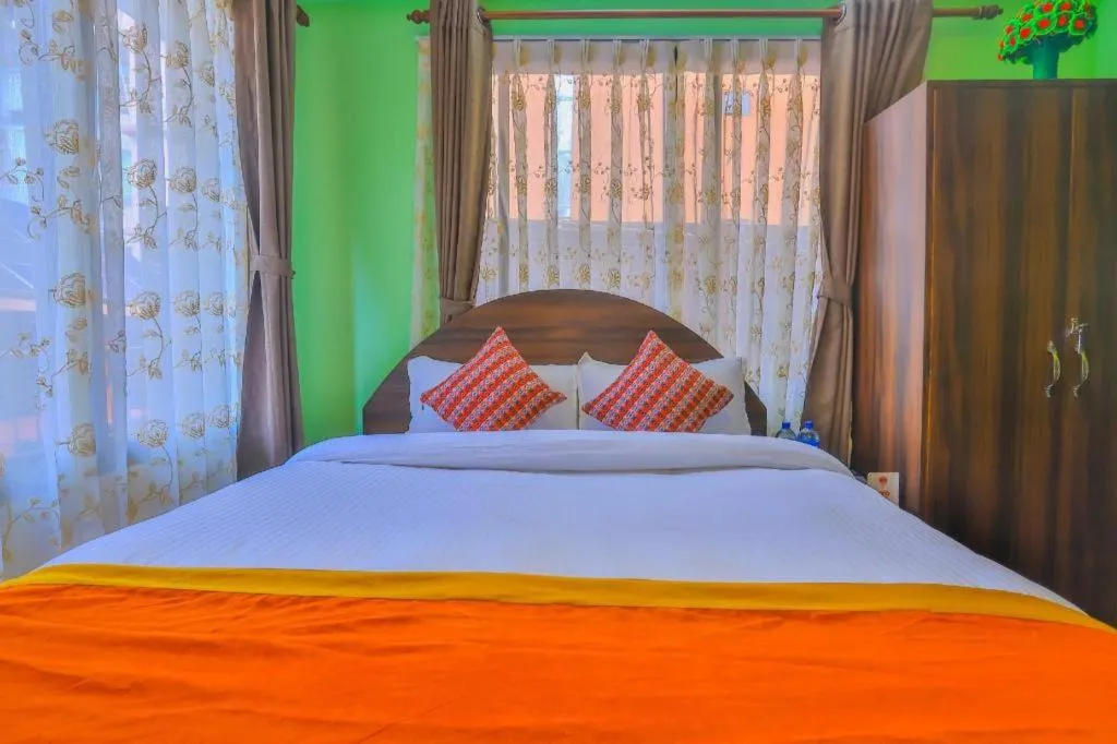 Bed in OYO 492 Hotel Yeti Home
