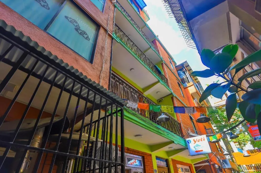 OYO 492 Hotel Yeti Home