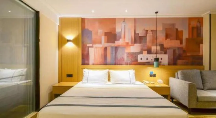 Bed in City Comfort Inn Wuhan Hanyang Street Caidian Square Metro Station