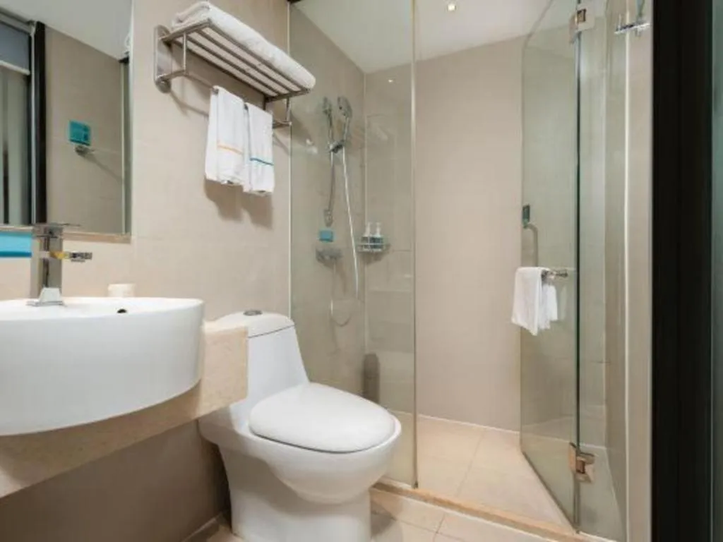 City Comfort Inn Wuhan Hanyang Street Caidian Square Metro Station