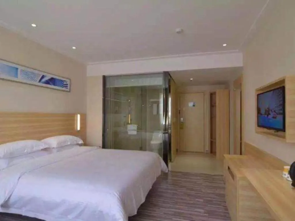 Bed in City Comfort Inn Wuhan Hanyang Street Caidian Square Metro Station