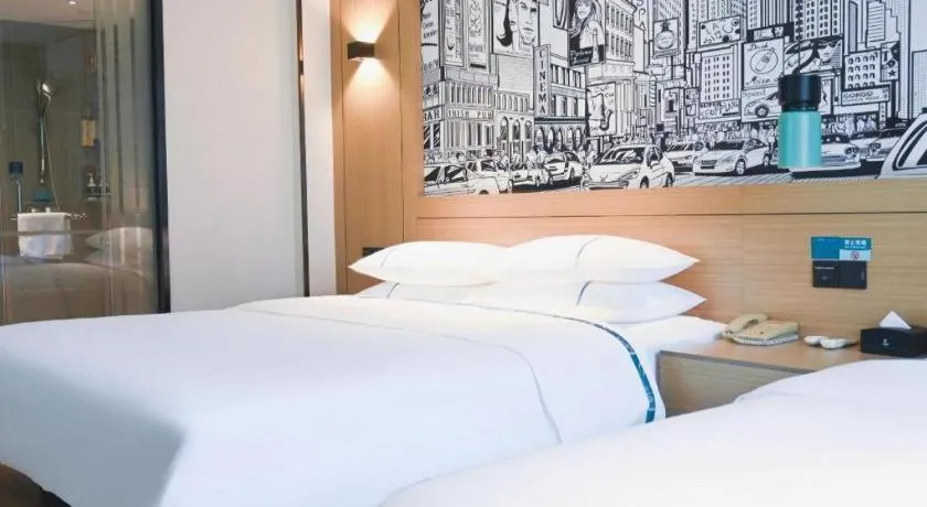 Bed in City Comfort Inn Wuhan Hanyang Street Caidian Square Metro Station