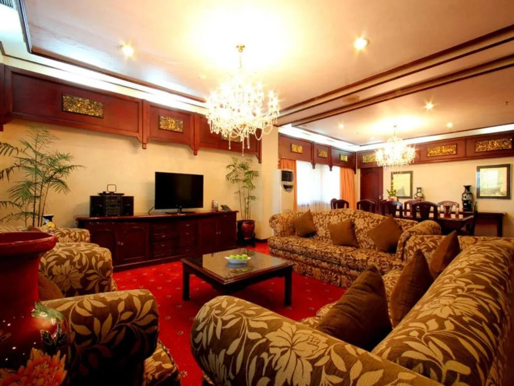 Kartika Chandra Hotel