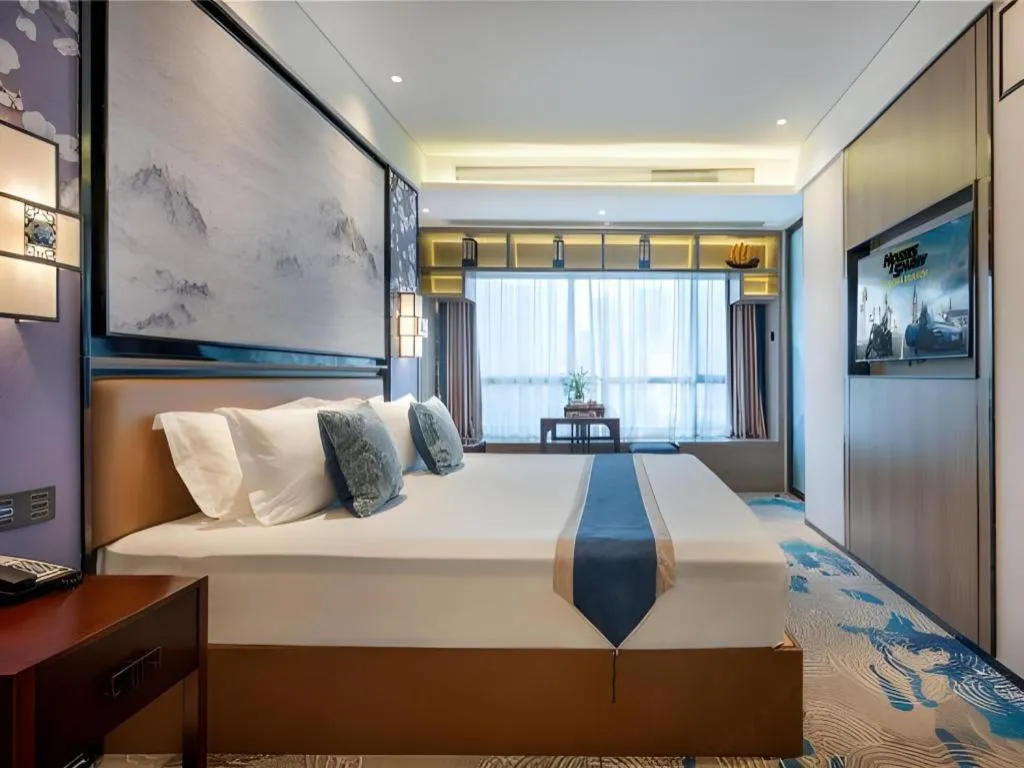 Bed in Yuan Culture Hotel Shenzhen World Shajing