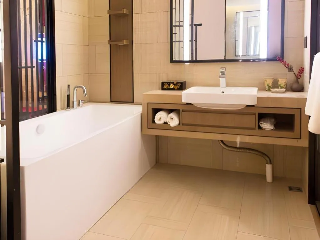 Bed in Yuan Culture Hotel Shenzhen World Shajing