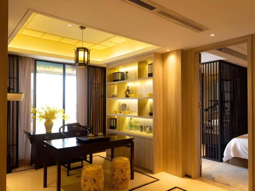 Bed in Yuan Culture Hotel Shenzhen World Shajing