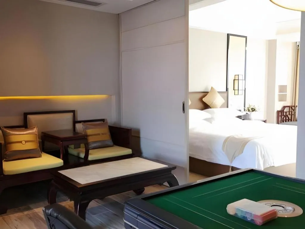 Bed in Yuan Culture Hotel Shenzhen World Shajing