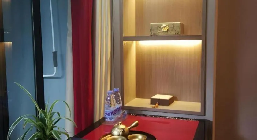 Bed in Yuan Culture Hotel Shenzhen World Shajing