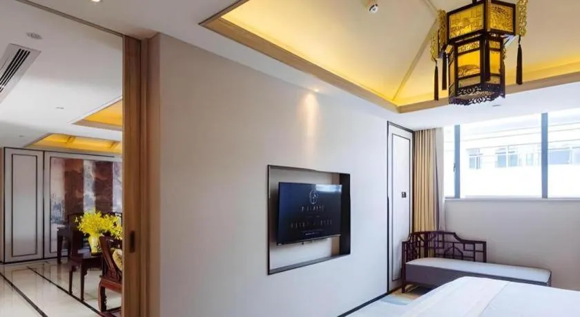 Bed in Yuan Culture Hotel Shenzhen World Shajing