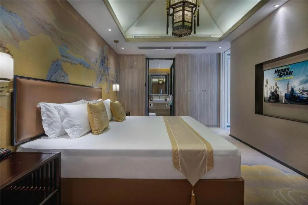 Bed in Yuan Culture Hotel Shenzhen World Shajing