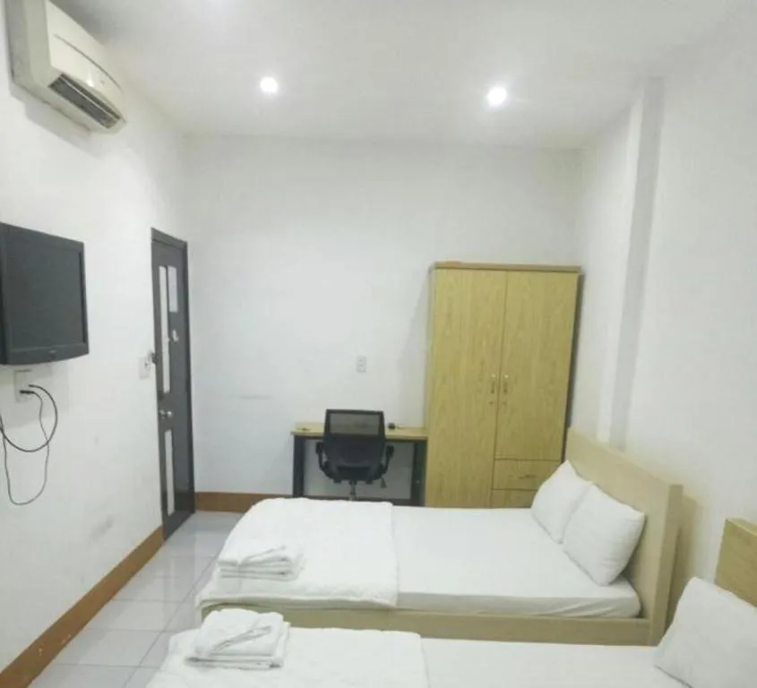 Bed in 95 Lam Son Hotel