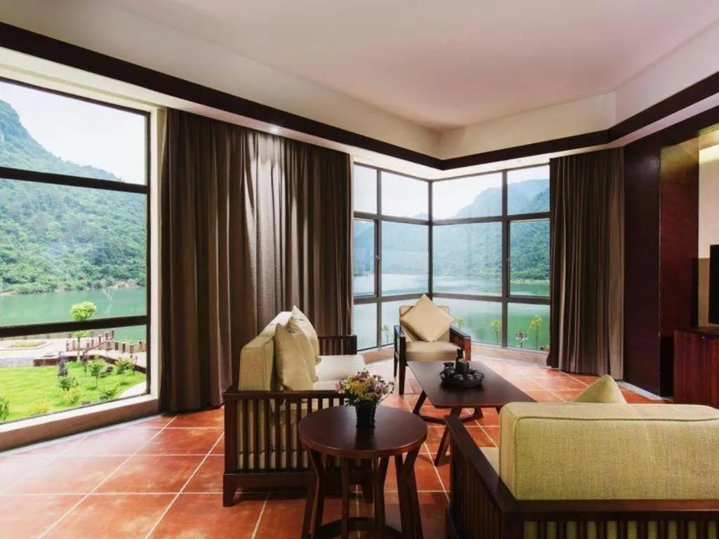 LN Dongfang Hot Spring Resort