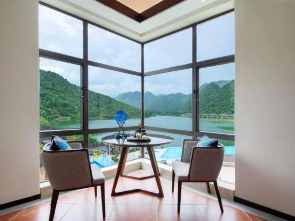 LN Dongfang Hot Spring Resort