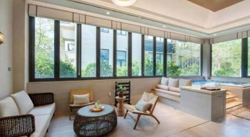 LN Dongfang Hot Spring Resort