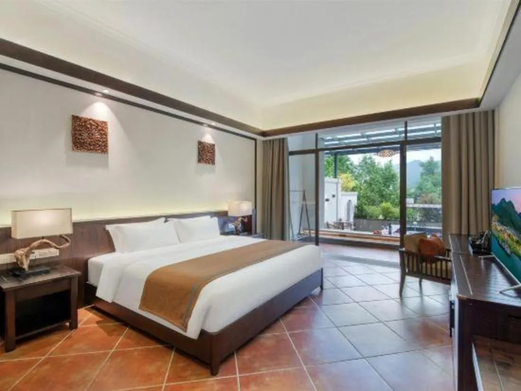 Bed in LN Dongfang Hot Spring Resort