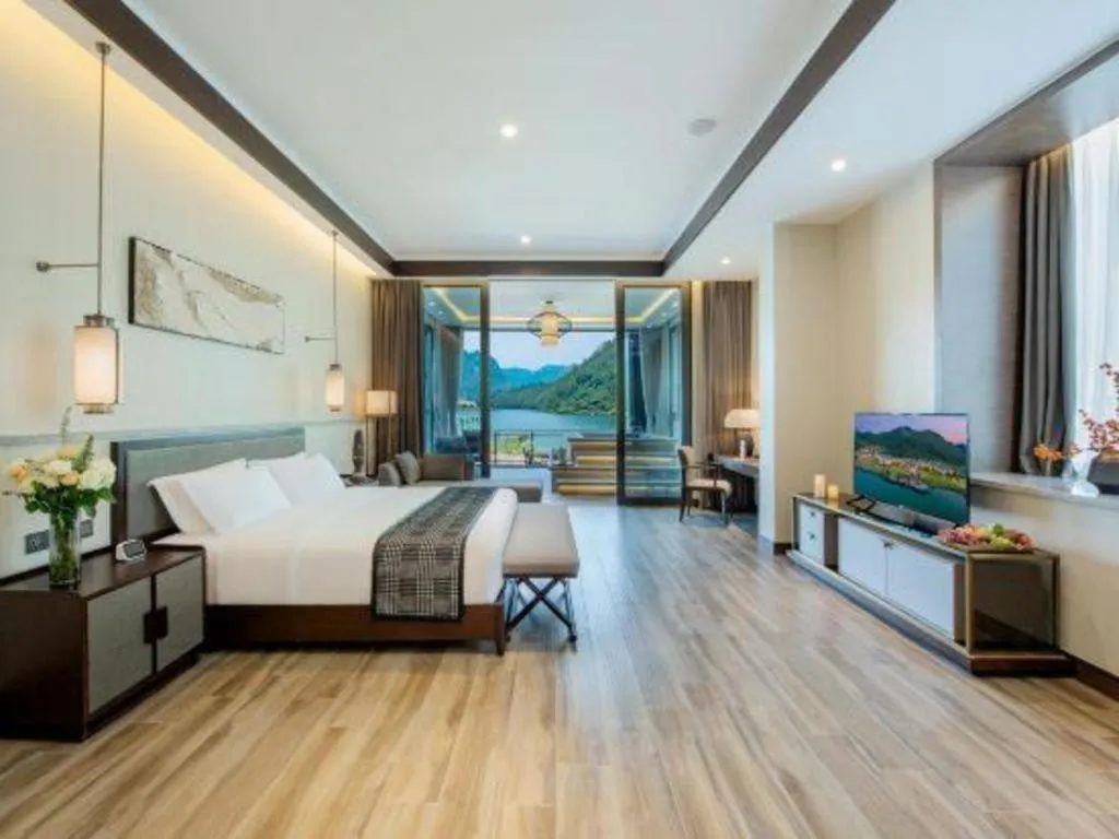 Bed in LN Dongfang Hot Spring Resort