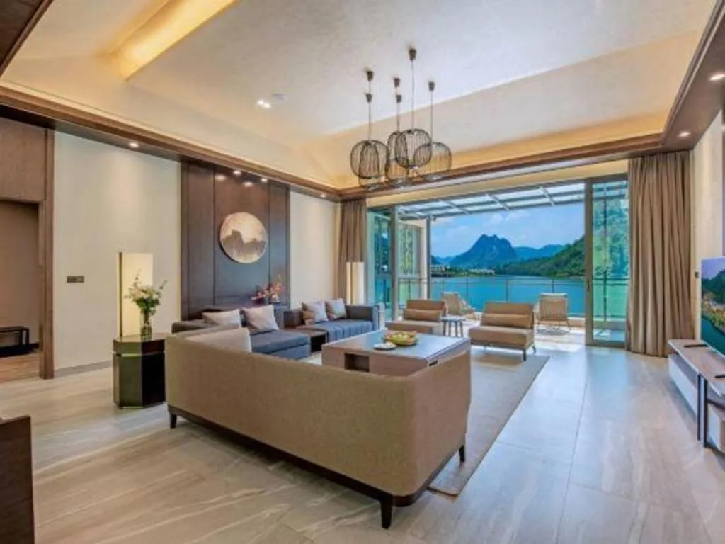 LN Dongfang Hot Spring Resort