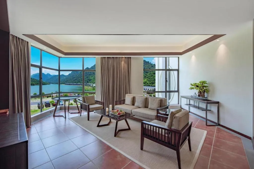 LN Dongfang Hot Spring Resort