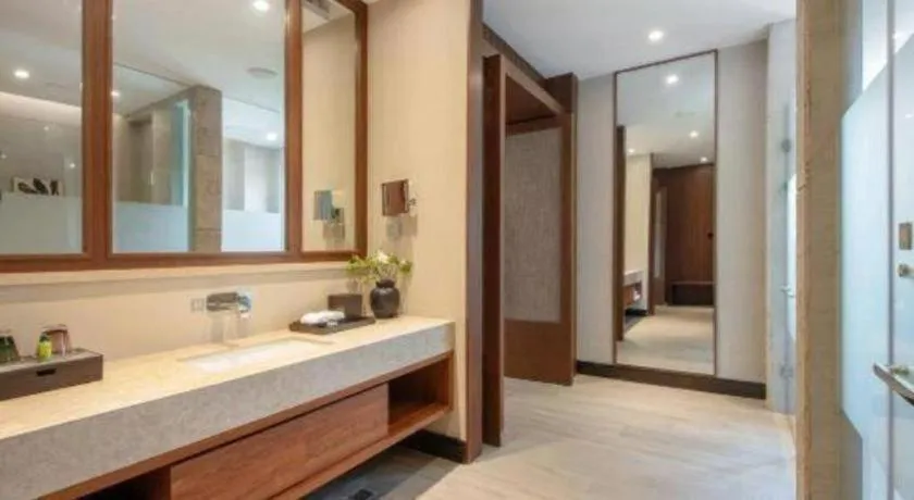 LN Dongfang Hot Spring Resort