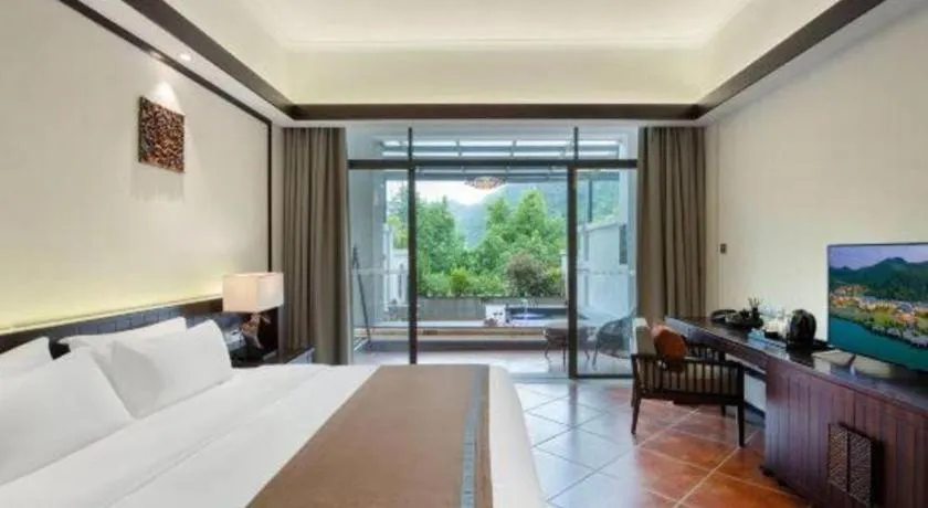 Bed in LN Dongfang Hot Spring Resort