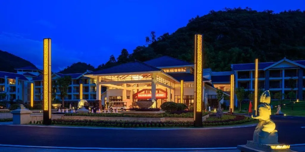 LN Dongfang Hot Spring Resort