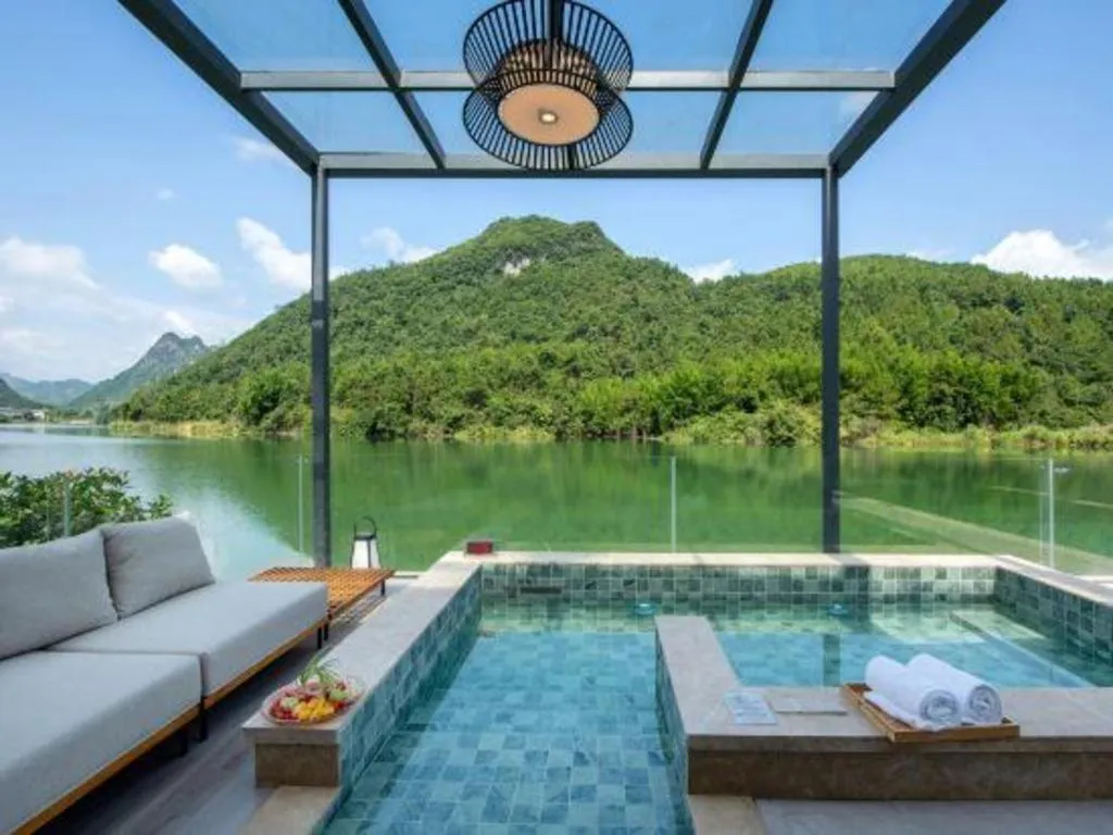 LN Dongfang Hot Spring Resort