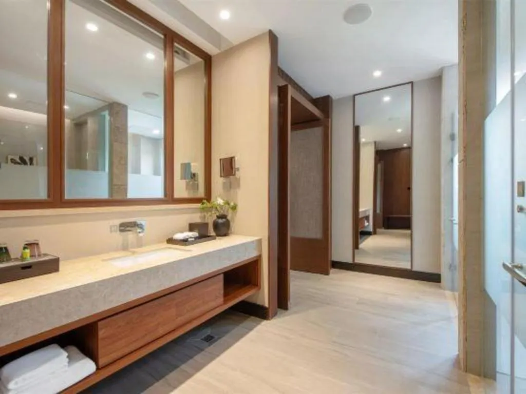 LN Dongfang Hot Spring Resort