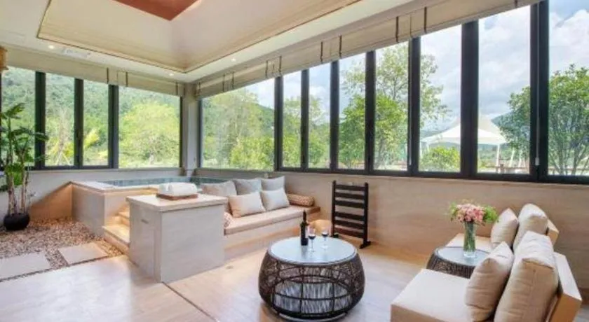 LN Dongfang Hot Spring Resort