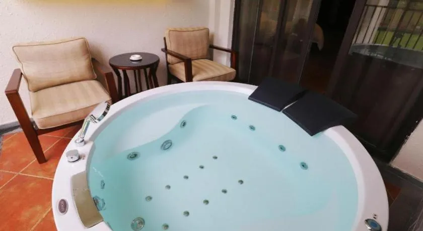 LN Dongfang Hot Spring Resort